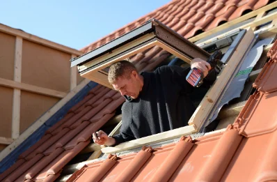 Pose de fenêtres de toit Velux à Hon-Hergies
